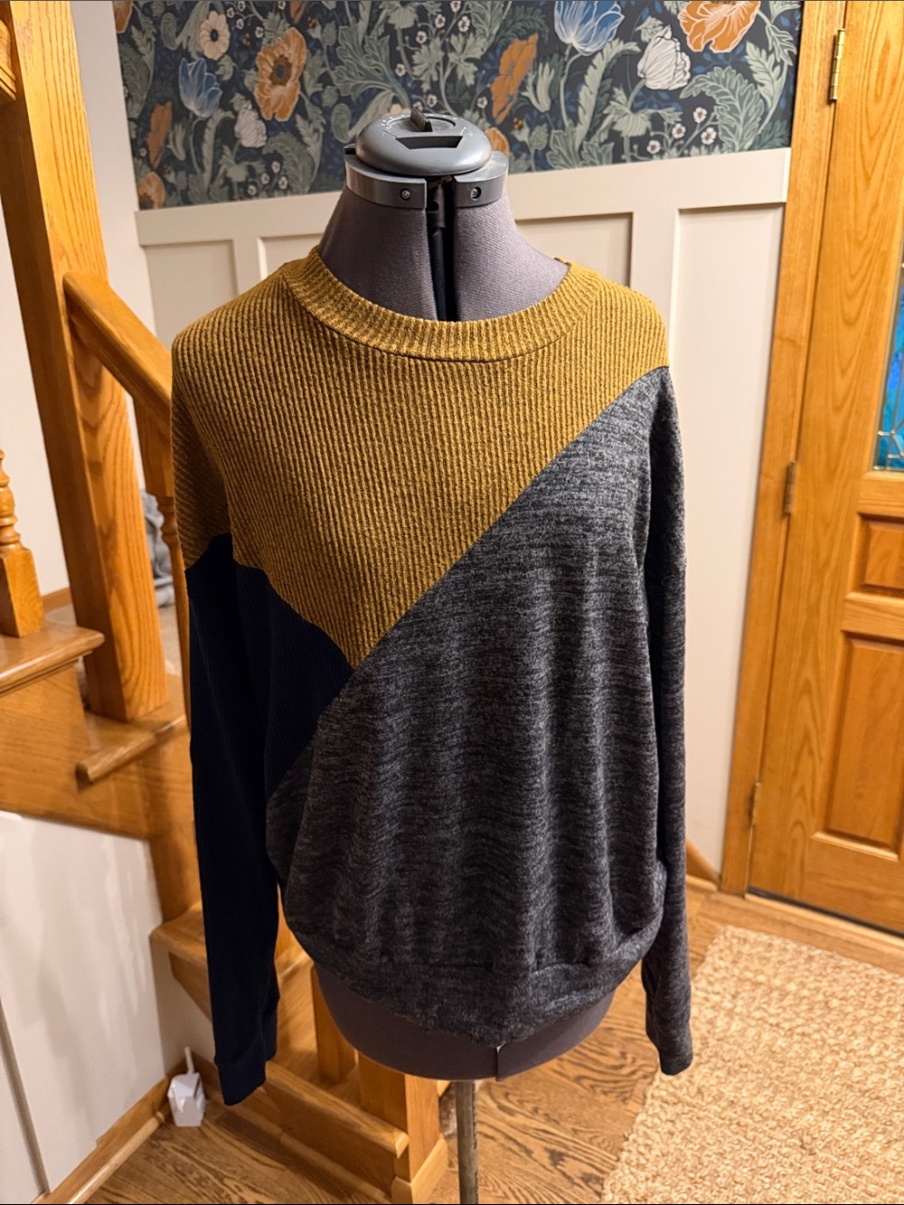 Colorblock Crew Neck Sweater - Mustard, Charcoal & Navy